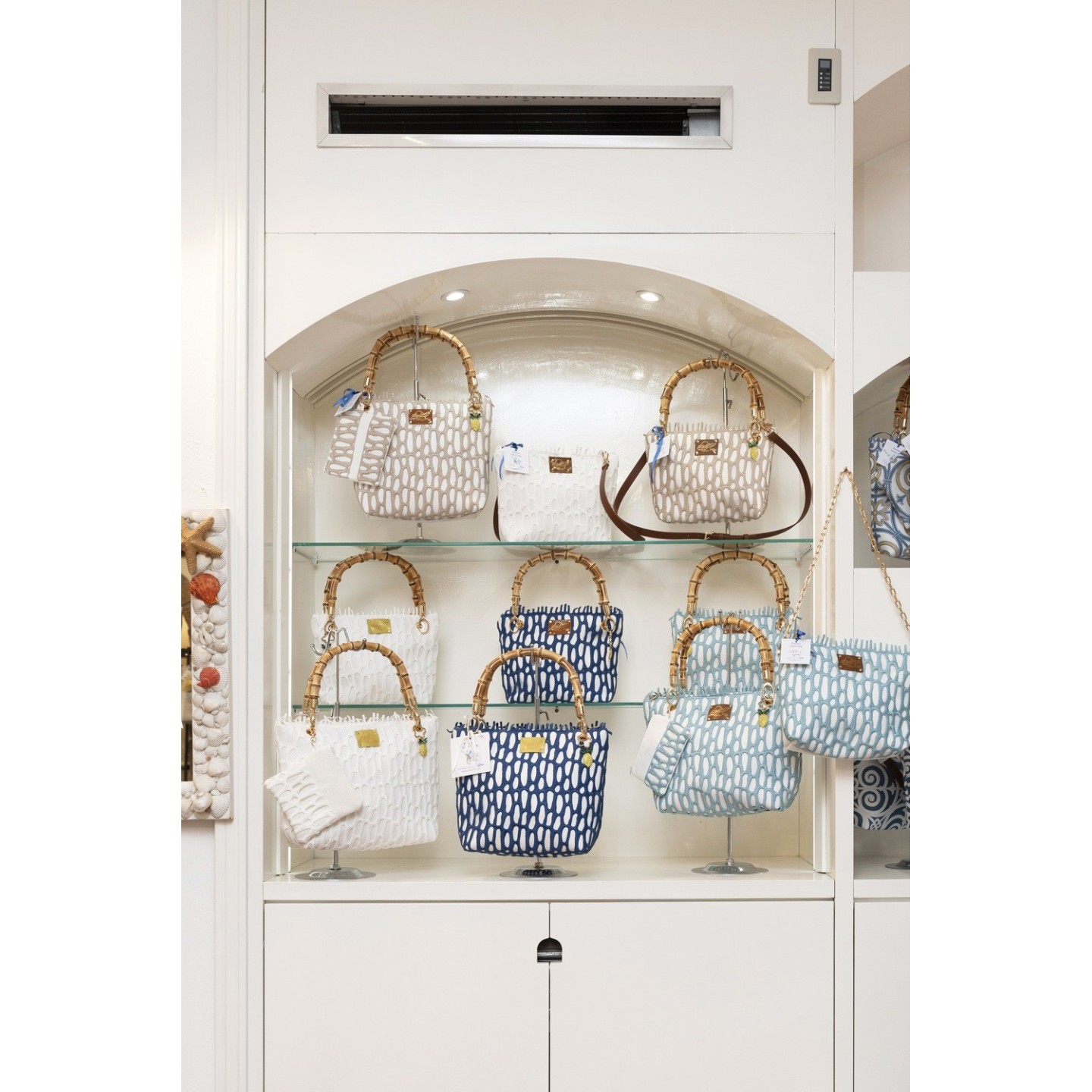Borsa in canvas e merletto italiano a mano in Italia con manico vero bamboo – Sapori e profumi di Positano